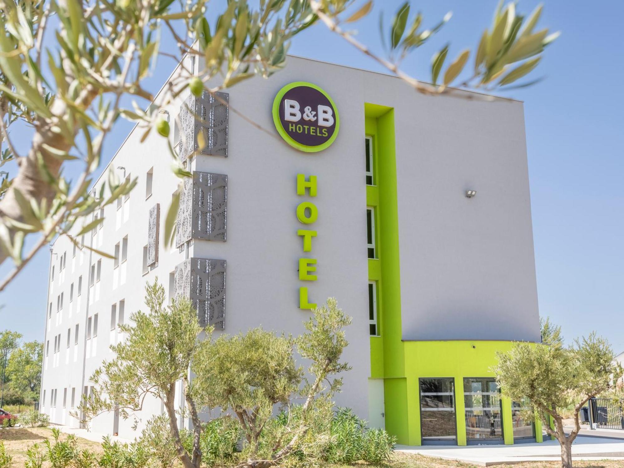 B&B HOTEL Saint-Martin-de-Crau Alpilles Camargue Extérieur photo