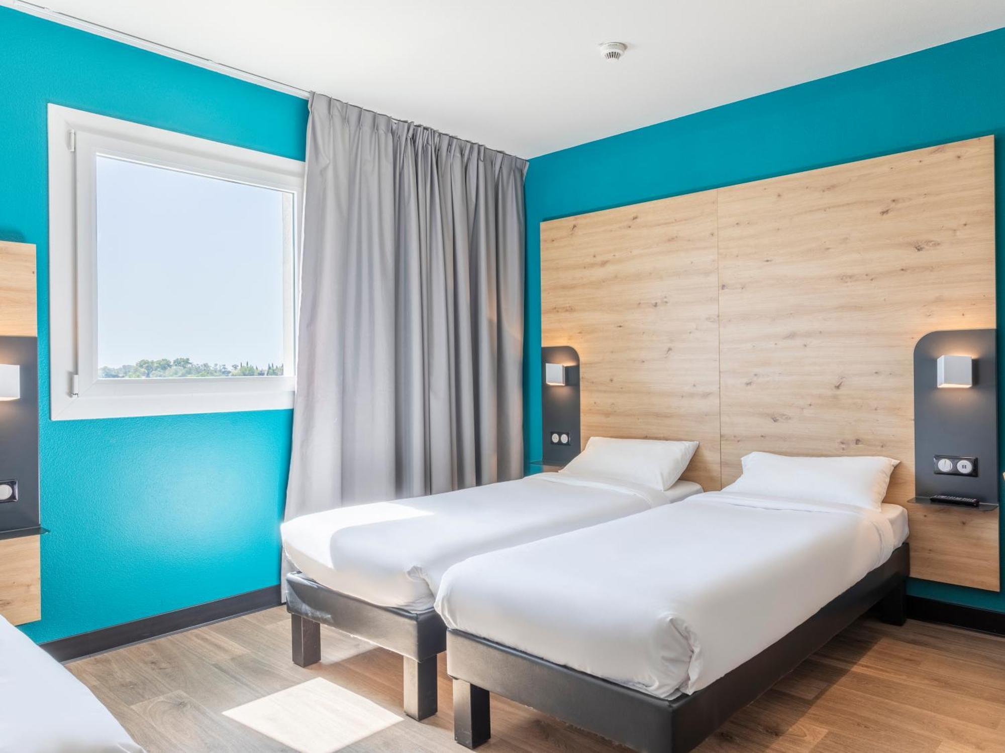 B&B HOTEL Saint-Martin-de-Crau Alpilles Camargue Extérieur photo