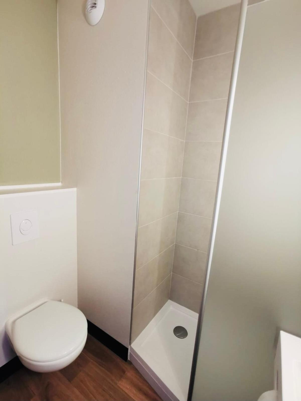 B&B HOTEL Saint-Martin-de-Crau Alpilles Camargue Extérieur photo