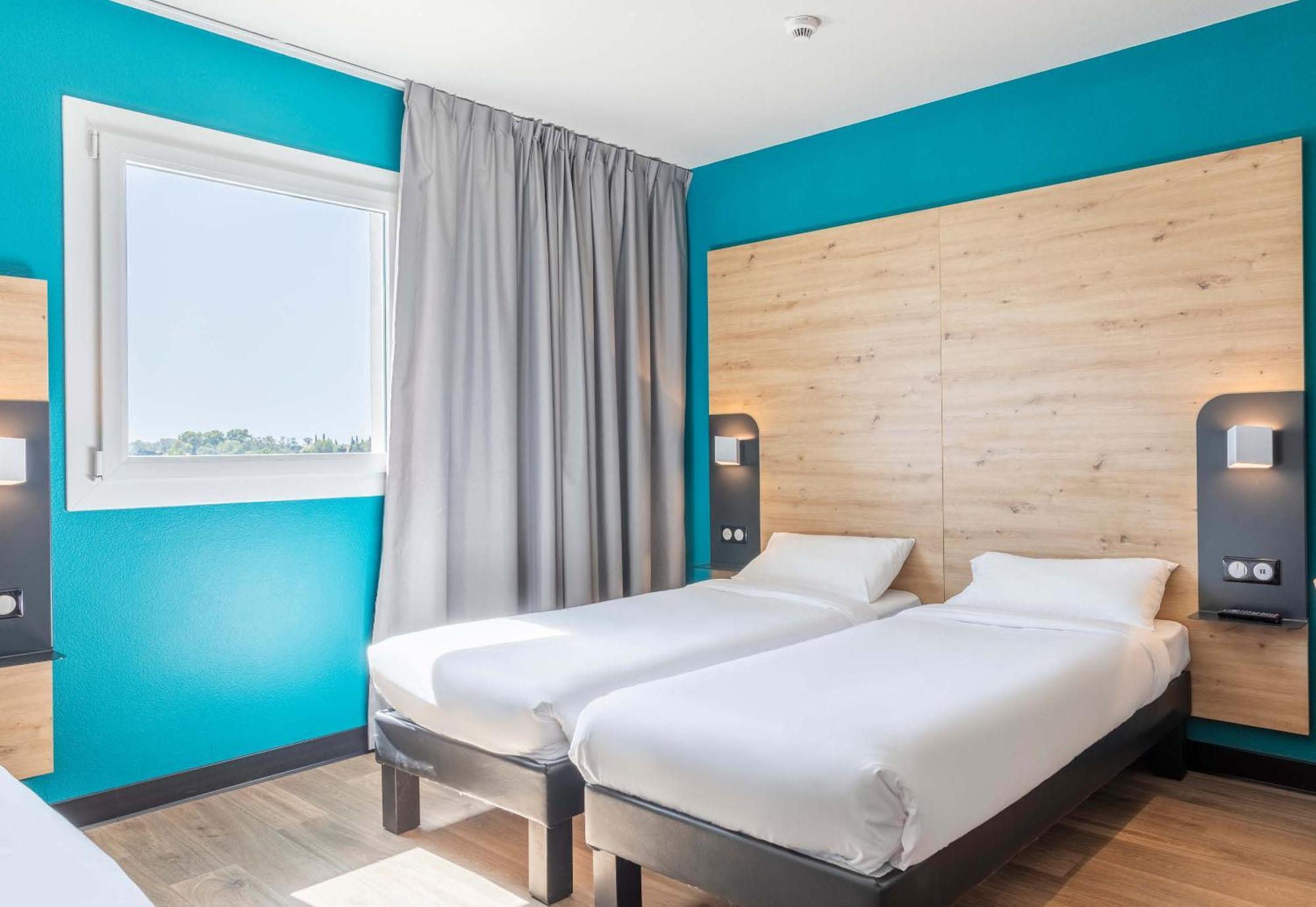 B&B HOTEL Saint-Martin-de-Crau Alpilles Camargue Extérieur photo